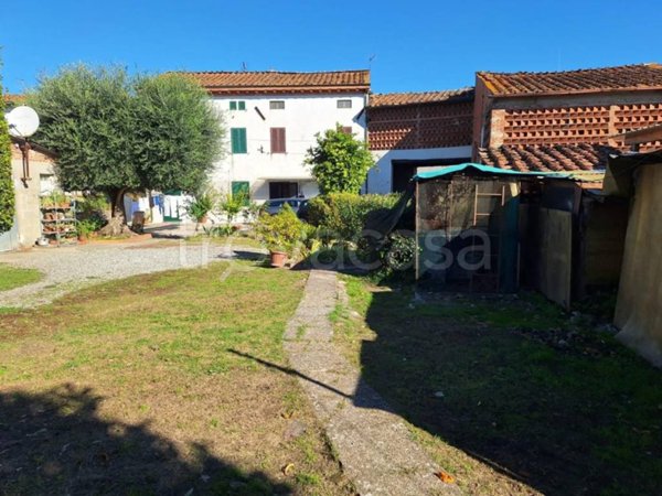 casa indipendente in vendita a Capannori
