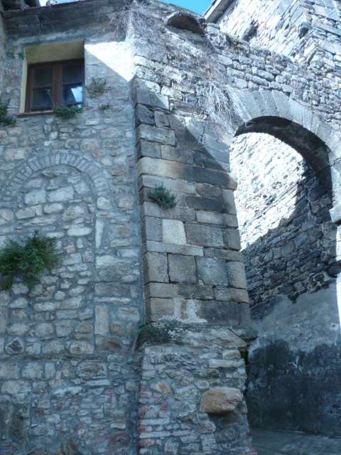 casa indipendente in vendita a Capannori in zona Castelvecchio di Compito