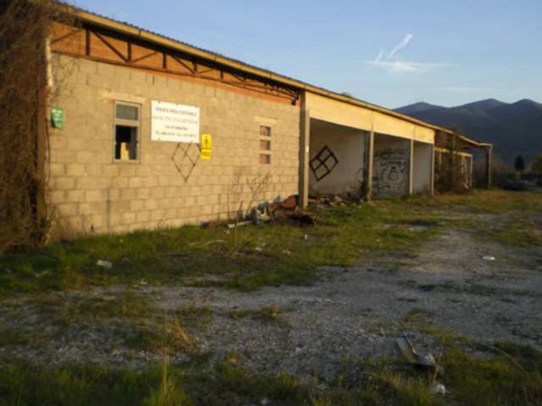 capannone in vendita a Capannori