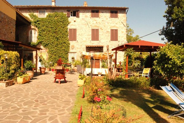 casale in vendita a Capannori