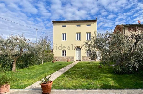 casa indipendente in vendita a Capannori in zona Guamo