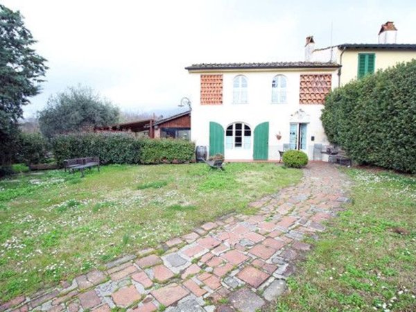 casale in vendita a Capannori