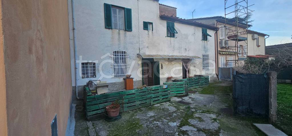 casa indipendente in vendita a Capannori