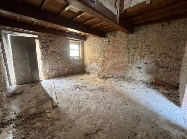 casa indipendente in vendita a Capannori