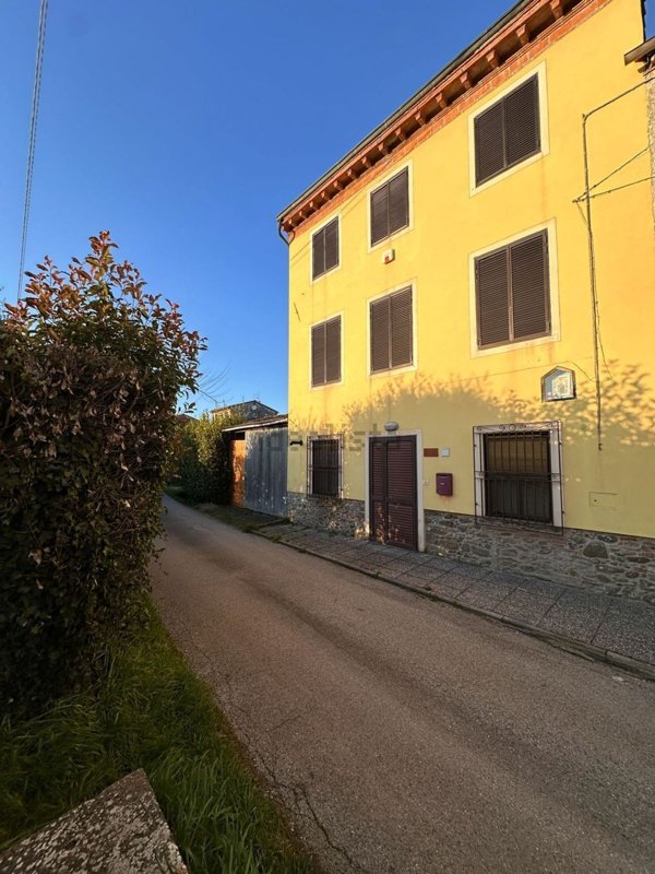 casa indipendente in vendita a Capannori in zona Lammari