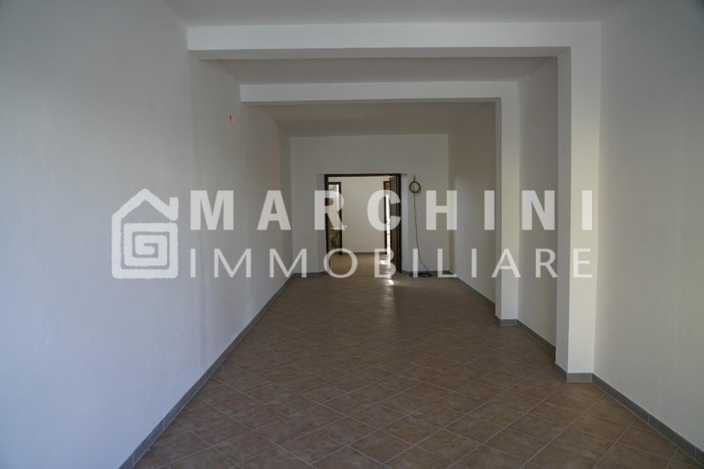locale commerciale in vendita a Capannori