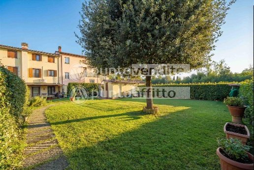 casa indipendente in vendita a Capannori in zona Segromigno in Monte