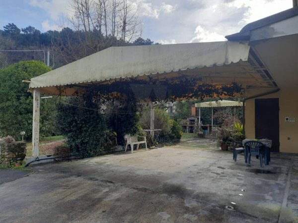 casa indipendente in vendita a Capannori