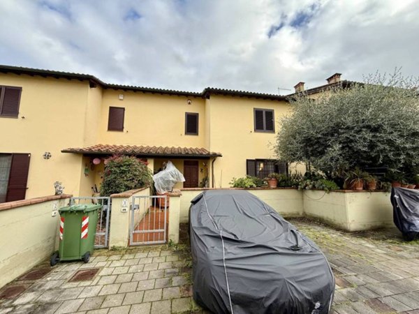 casa indipendente in vendita a Capannori