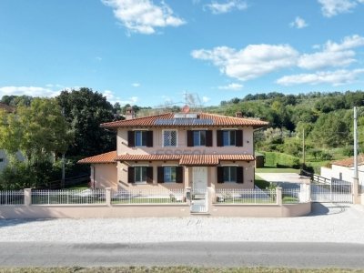 casa indipendente in vendita a Capannori