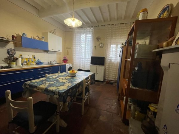 intera palazzina in vendita a Capannori