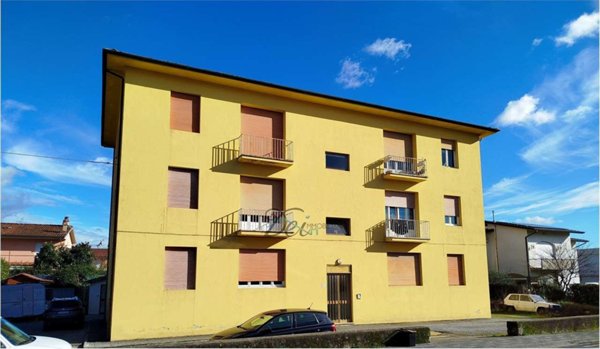 appartamento in vendita a Capannori in zona Marlia