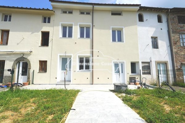 casa indipendente in vendita a Capannori