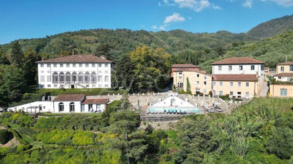 casa indipendente in vendita a Capannori in zona San Gennaro
