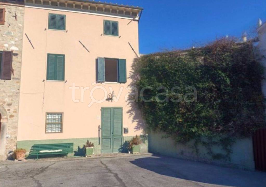 casa indipendente in vendita a Capannori in zona Carraia