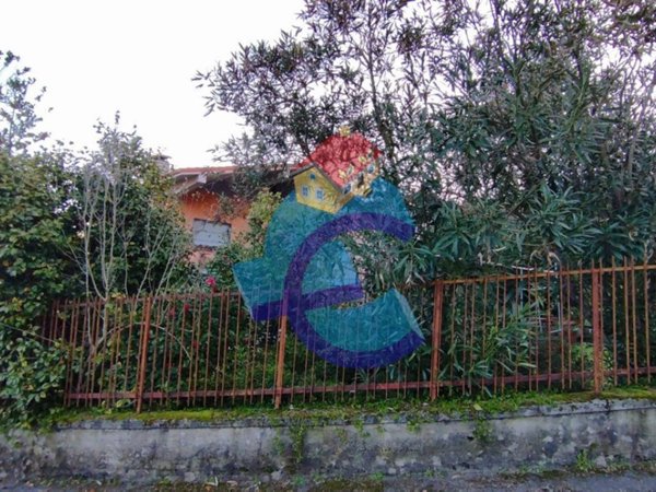 casa indipendente in vendita a Capannori