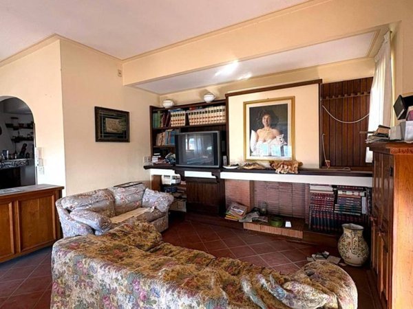 casa semindipendente in vendita a Capannori in zona Segromigno in Monte