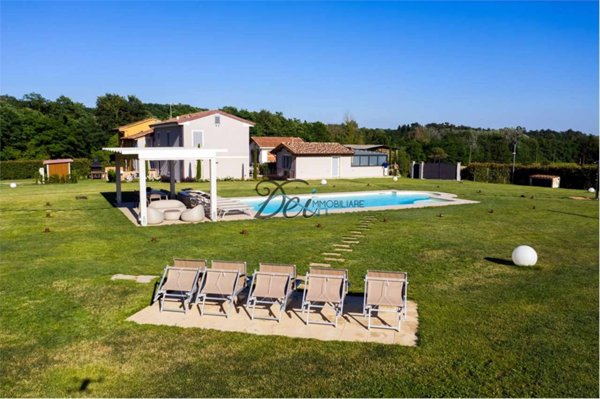 casa indipendente in vendita a Capannori in zona Marlia