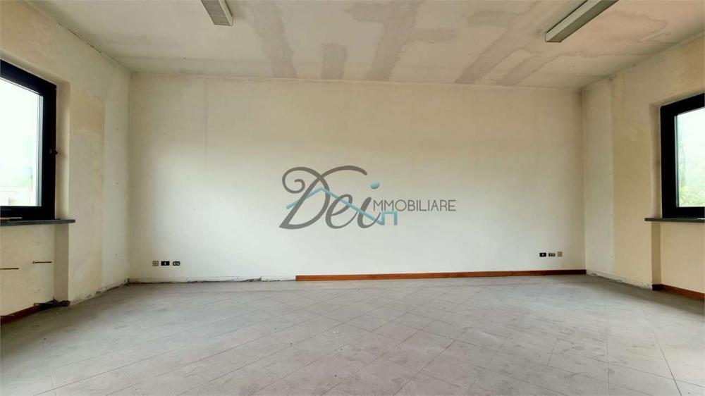 attico in vendita a Capannori in zona Segromigno in Monte