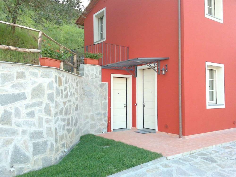 casa indipendente in vendita a Capannori in zona Lunata