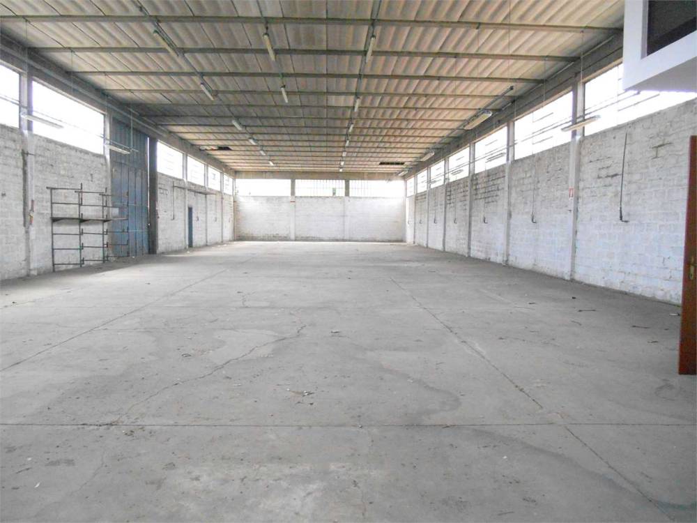 ufficio in vendita a Capannori in zona Lunata