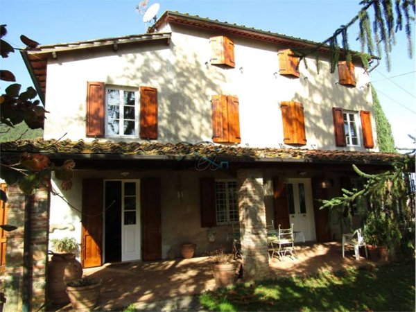 casa indipendente in vendita a Capannori in zona Lunata