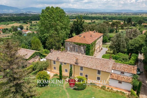 villa in vendita a Capannori