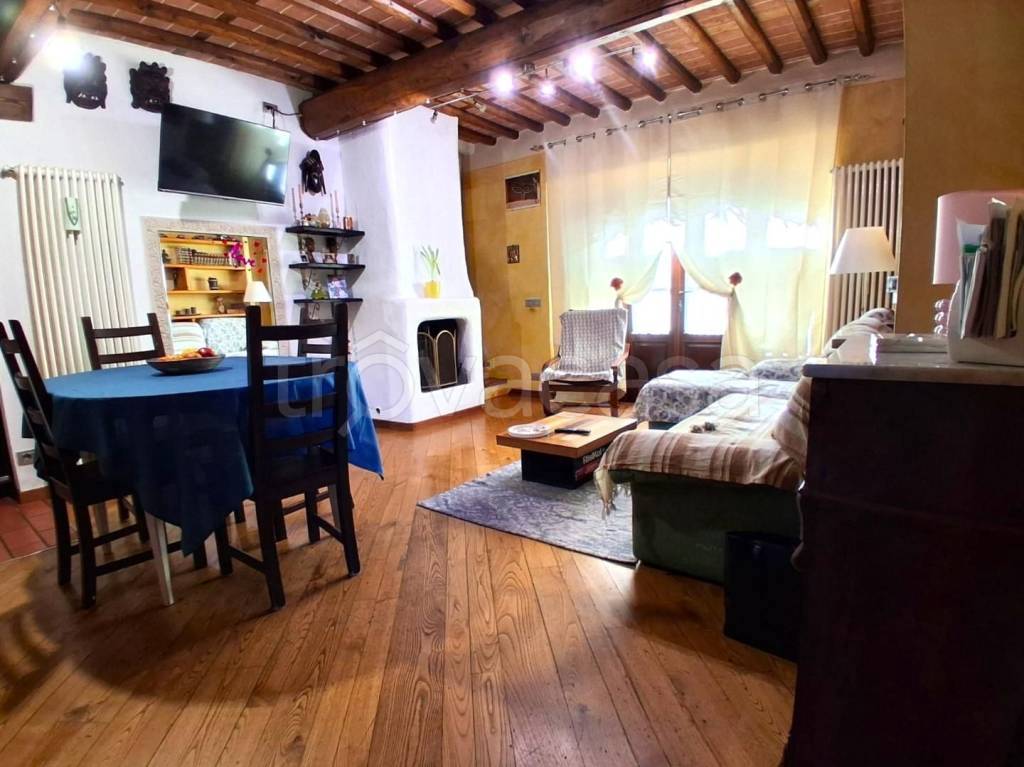 casa indipendente in vendita a Capannori in zona Vorno