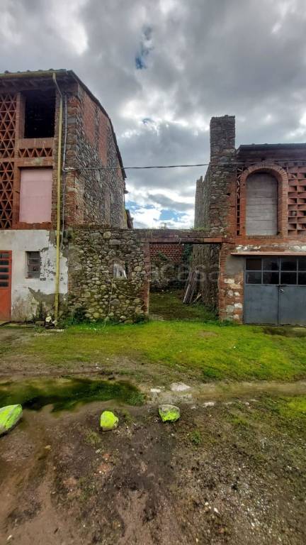 casa indipendente in vendita a Capannori