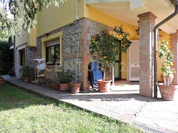 casa indipendente in vendita a Capannori
