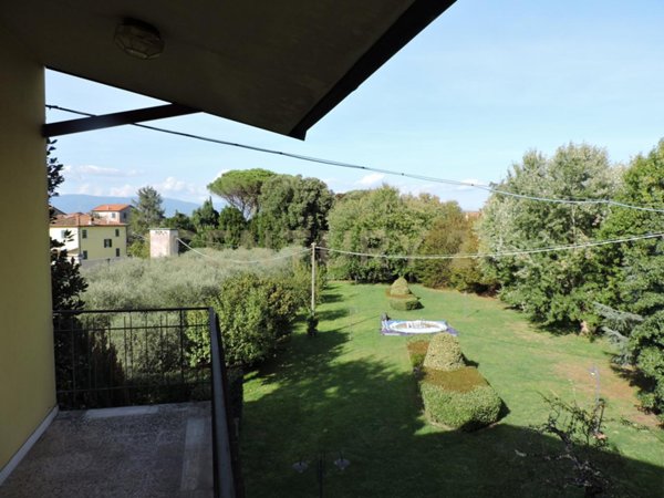 casa indipendente in vendita a Capannori in zona Castelvecchio di Compito