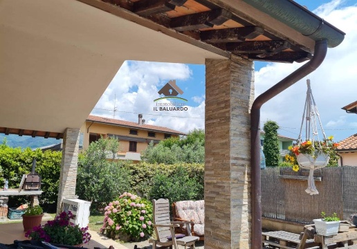 casa indipendente in vendita a Capannori