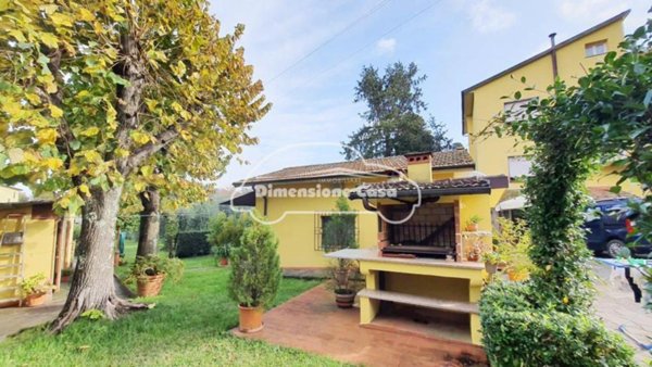 casa indipendente in vendita a Capannori in zona Castelvecchio di Compito