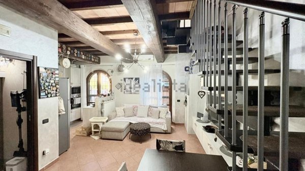 casa indipendente in vendita a Capannori in zona Marlia