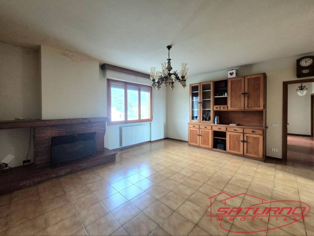 appartamento in vendita a Capannori in zona Marlia