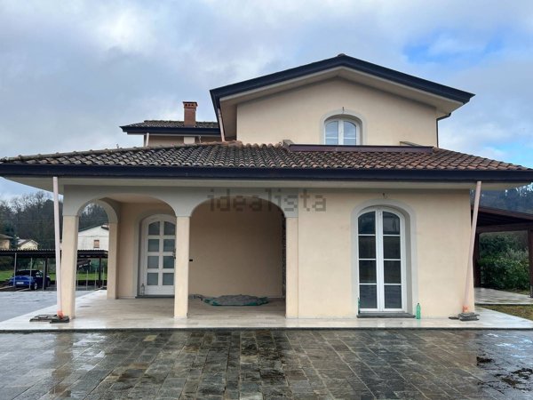 casa indipendente in vendita a Capannori