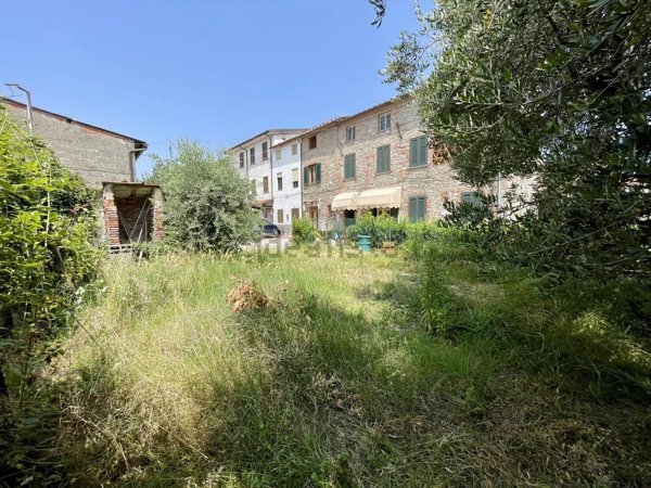 casa indipendente in vendita a Capannori
