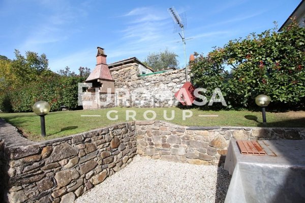 casa indipendente in vendita a Capannori