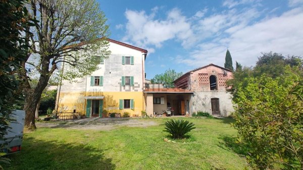 casa indipendente in vendita a Capannori