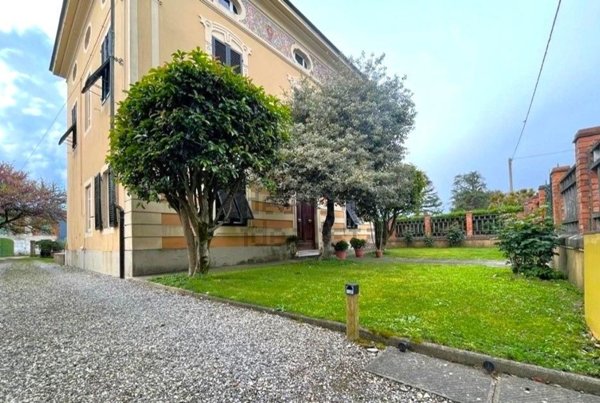 casa indipendente in vendita a Capannori