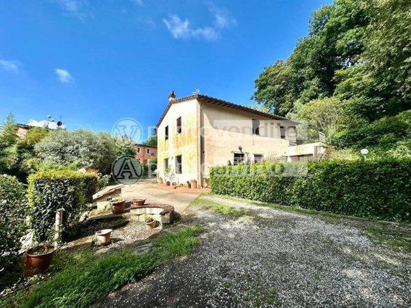 casa indipendente in vendita a Capannori