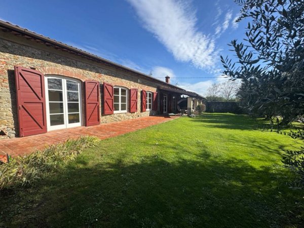 appartamento in vendita a Capannori in zona Lammari