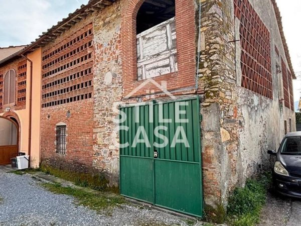 casale in vendita a Capannori