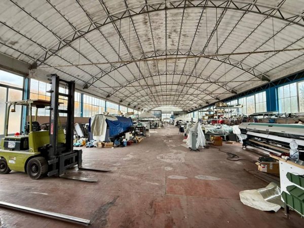 capannone in vendita a Capannori