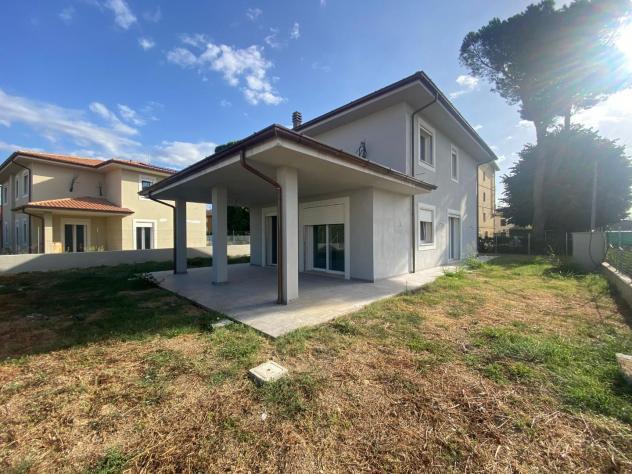 casa indipendente in vendita a Capannori in zona Lunata