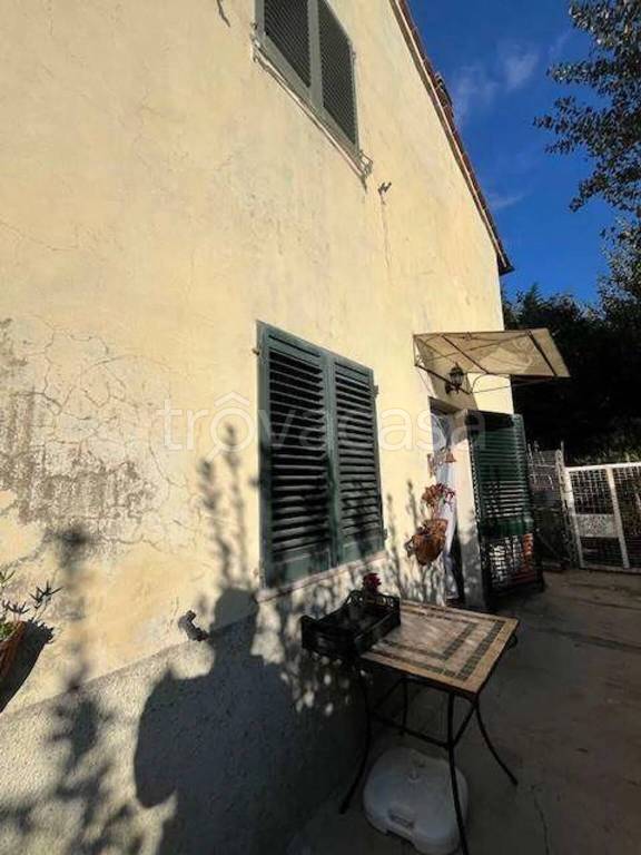 casa indipendente in vendita a Capannori in zona Lunata