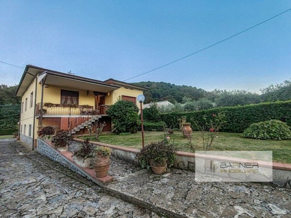 casa indipendente in vendita a Capannori