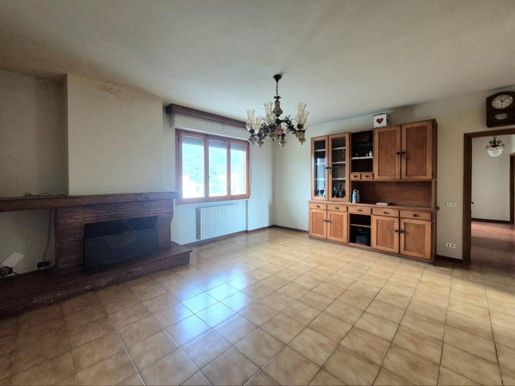 appartamento in vendita a Capannori in zona Marlia