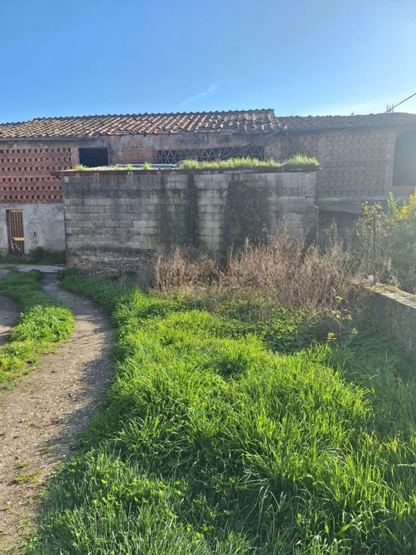 quadrivano in vendita a Capannori