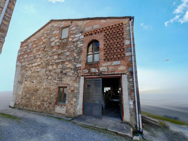 quadrivano in vendita a Capannori